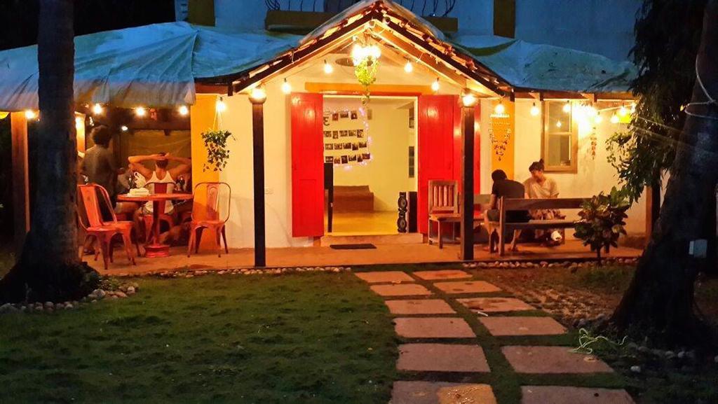 Red Door Hostel Anjuna Dış mekan fotoğraf