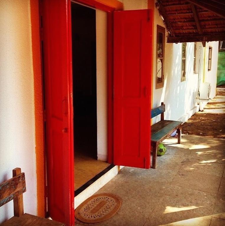 Red Door Hostel Anjuna Dış mekan fotoğraf