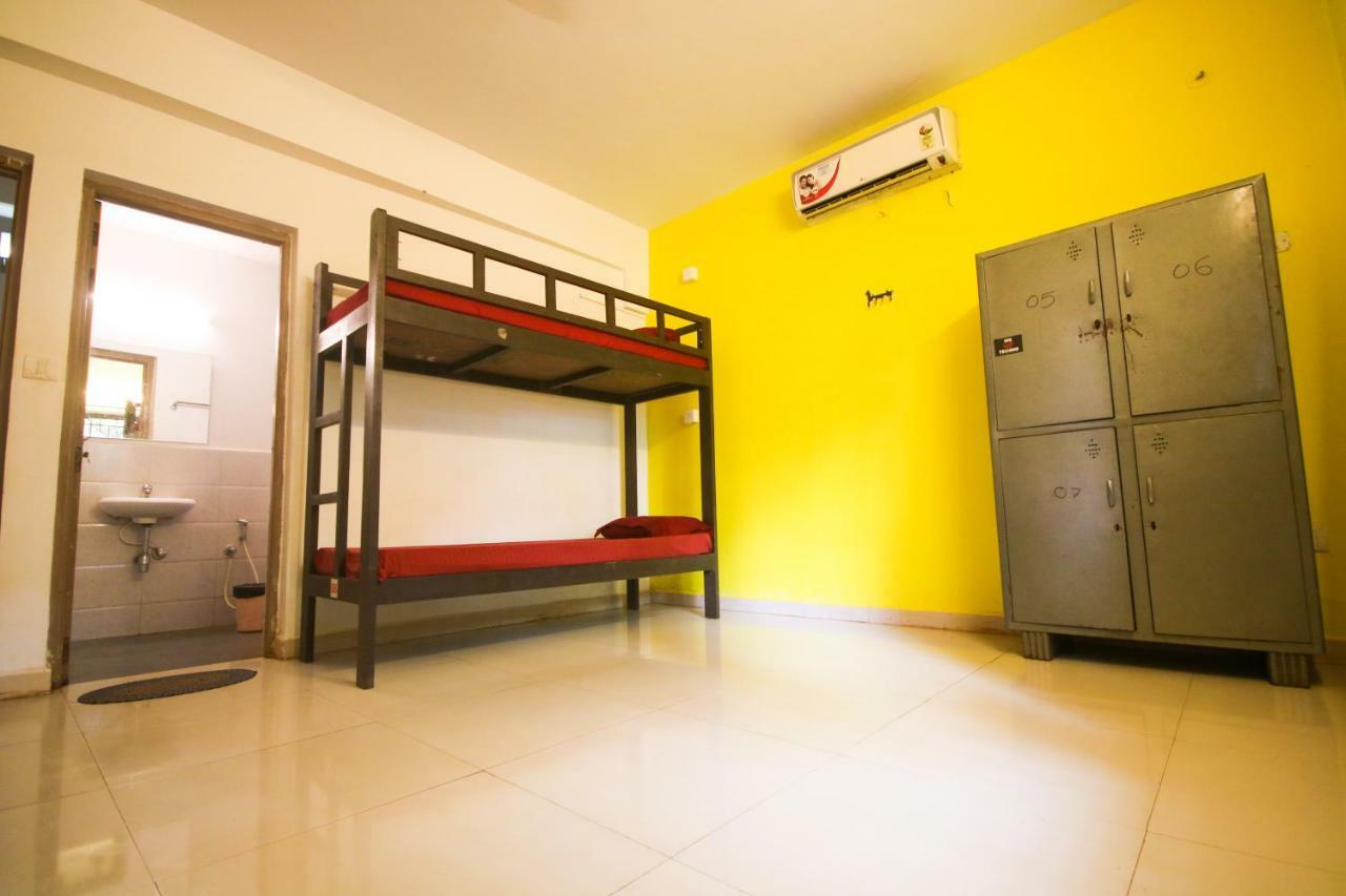 Red Door Hostel Anjuna Dış mekan fotoğraf