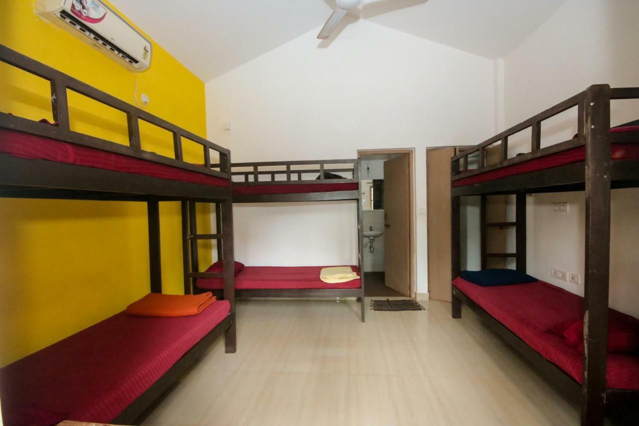 Red Door Hostel Anjuna Dış mekan fotoğraf